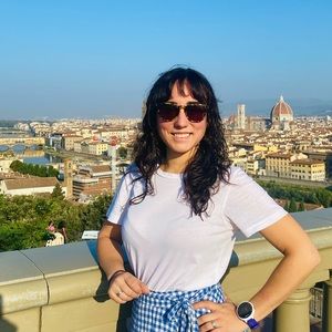 Meet your Posher, Amira